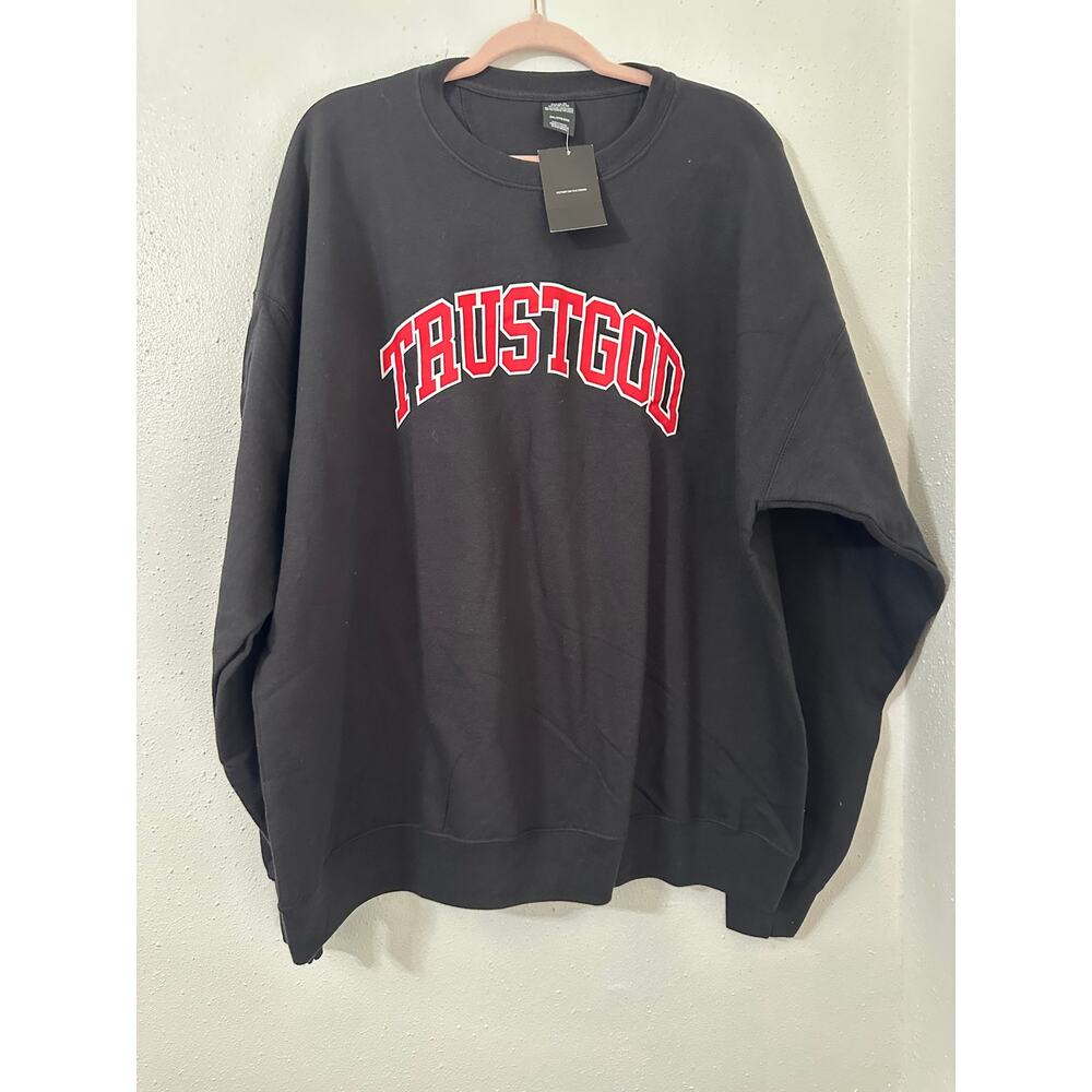 Victory in the cross 2XL SWEATSHIRT NWT